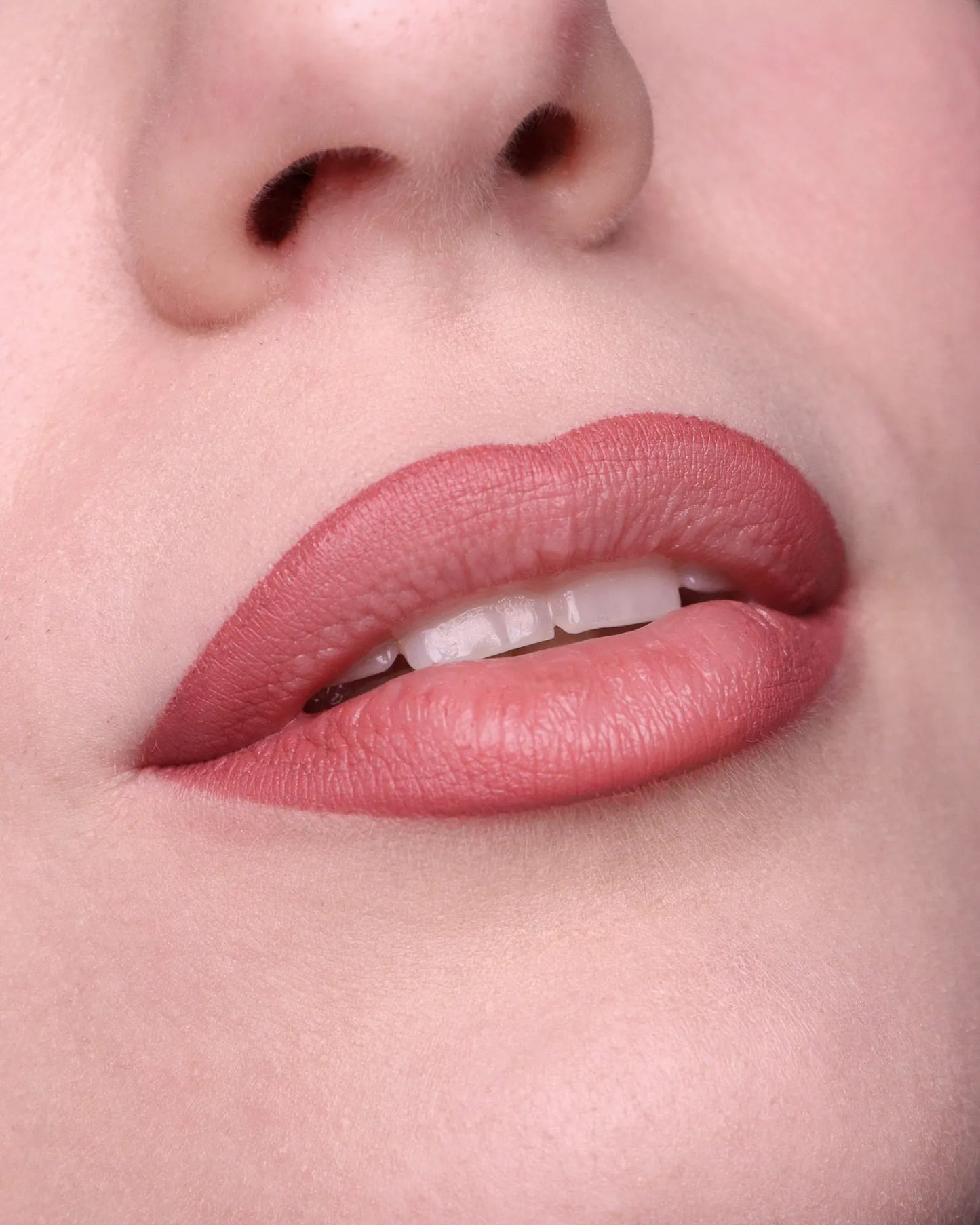 LONG LASTING – LÁPIS DE CONTORNO DE LÁBIOS - 08L nude