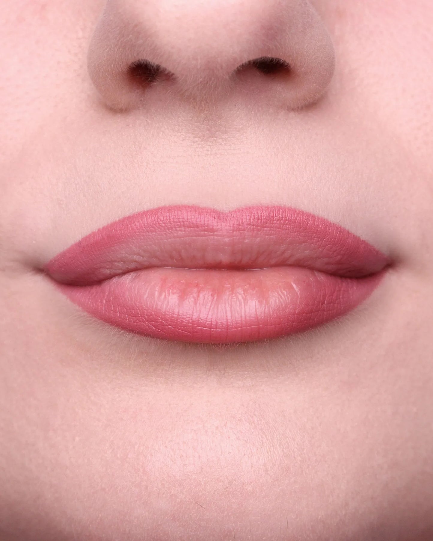 LONG LASTING – Lápis Duo para Lábios - 104L Nude rosato