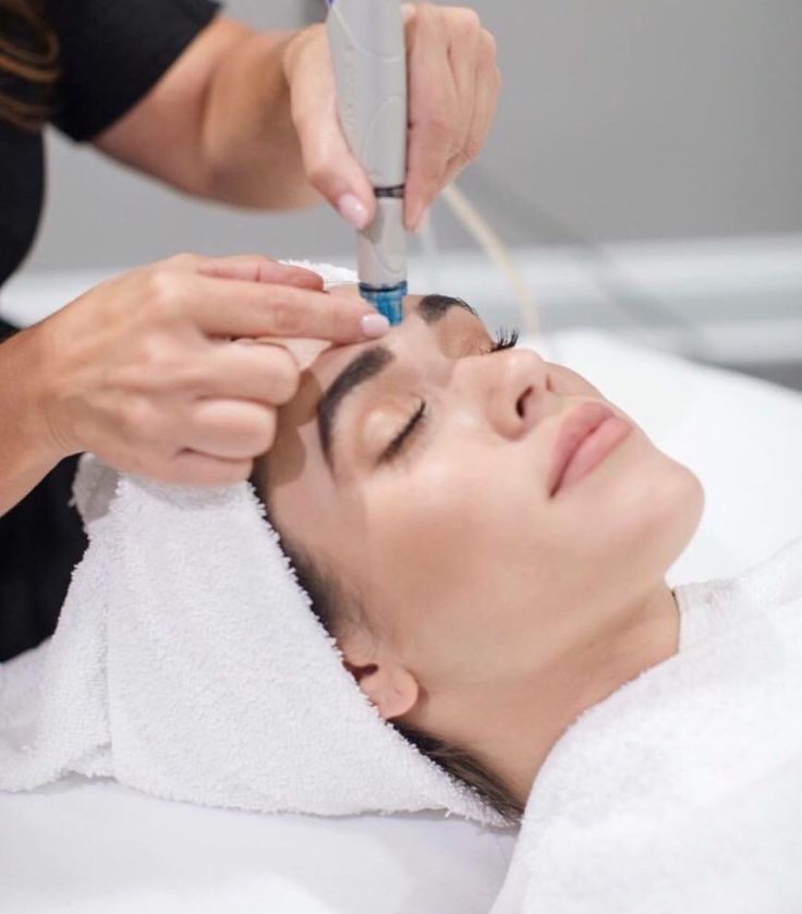 Formação em Limpeza de Pele PRO  – Hidrafacial